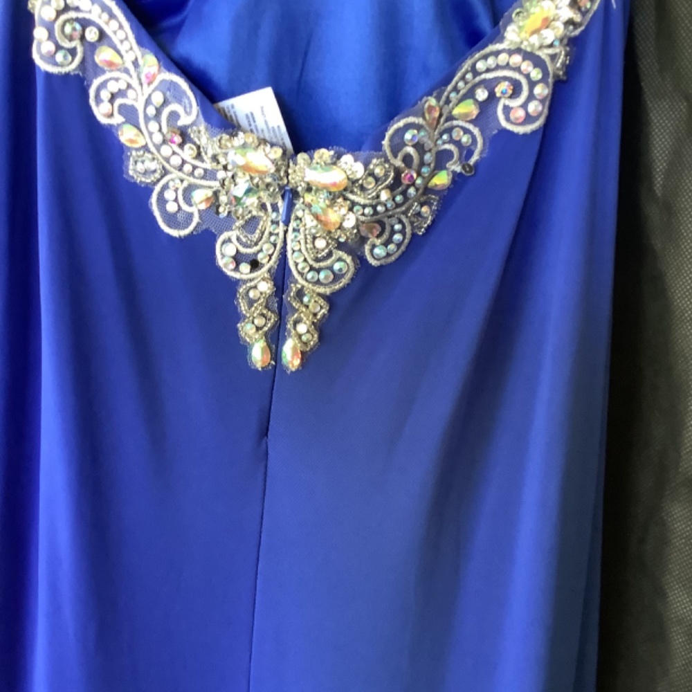 Prom Dress - Picture 3 of 10